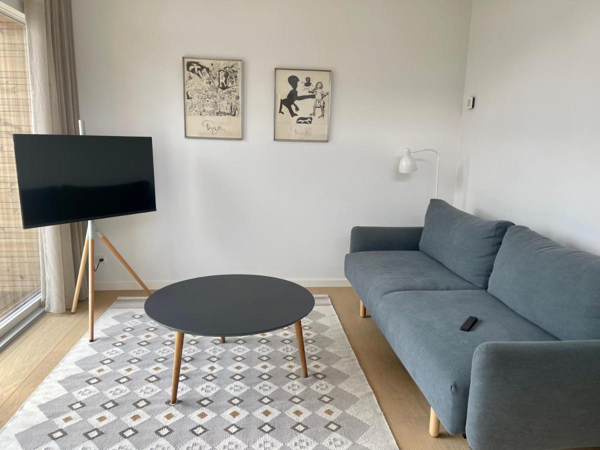 Nybygget Hus I Svaneke Taet Pa Klipper, Skov Og Hav 外观 照片