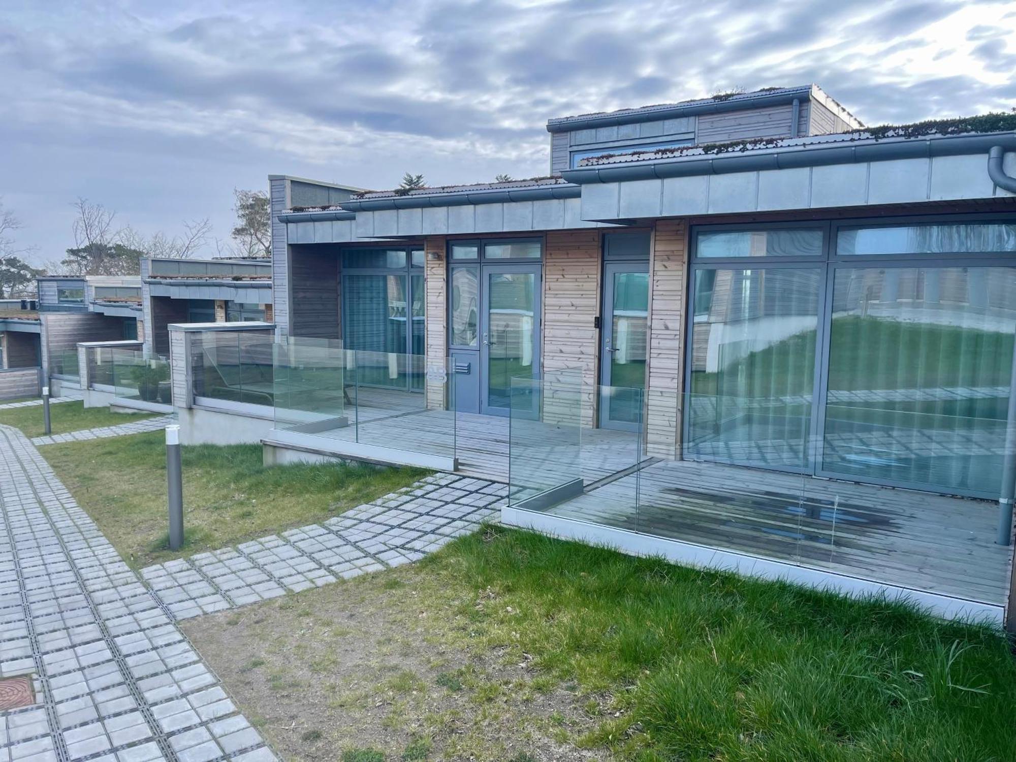 Nybygget Hus I Svaneke Taet Pa Klipper, Skov Og Hav 外观 照片